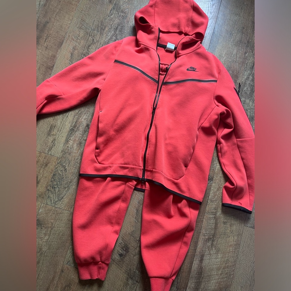 Nike sportswear Tech Fleece Joggers jacket set size large